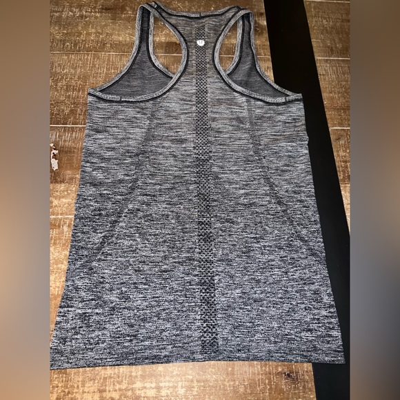 Lululemon Swiftly Tech Racerback - Picture 7 of 8